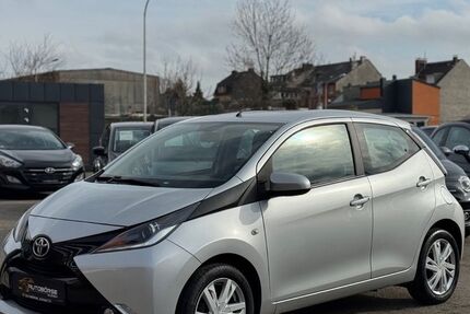 Toyota Aygo (X) 75.575 km 7.799 &euro; Düren 52349