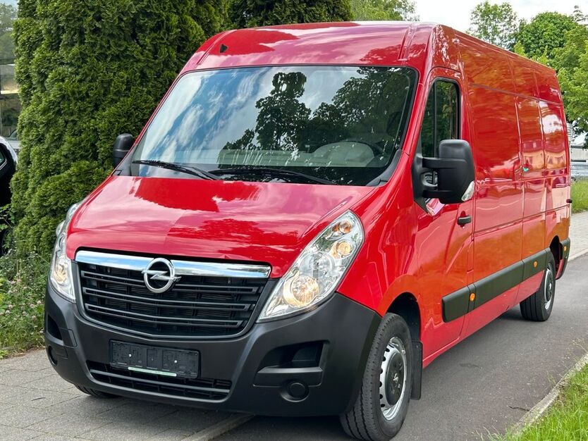 Opel Movano 72.427 km 17.900 € München 81825