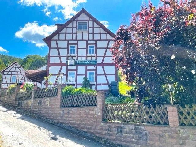 Einfamilienhaus Rudolstadt - 10 Zimmer, 140 m&sup2;, 158.000&euro; | Angebot:26429348
