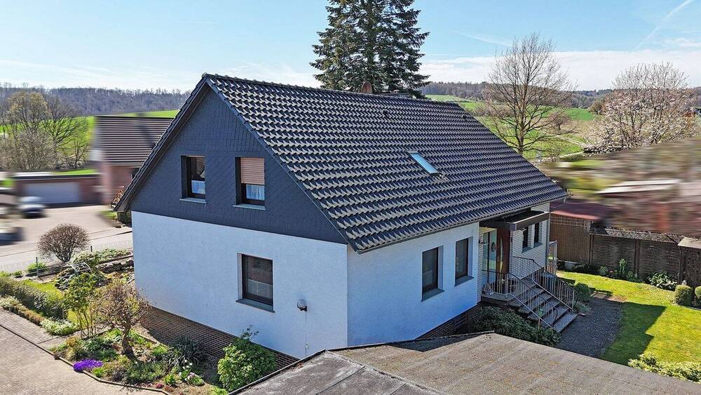 Einfamilienhaus Emmerthal Groß Berkel - 9 Zimmer, 192 m&sup2;, 300.000&euro; | Angebot:26176304