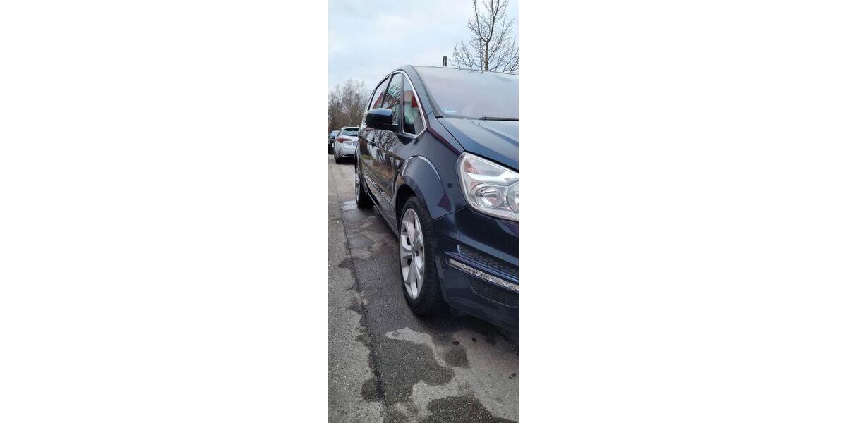 Ford S-Max 177.000 km 5.300 &euro; München 81549