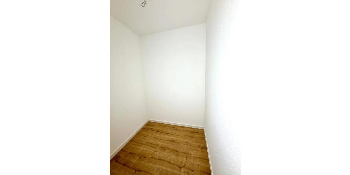 Etagenwohnung Tamm - 3.5 Zimmer, 98 m&sup2;, 1.100&euro; | Angebot:24536356