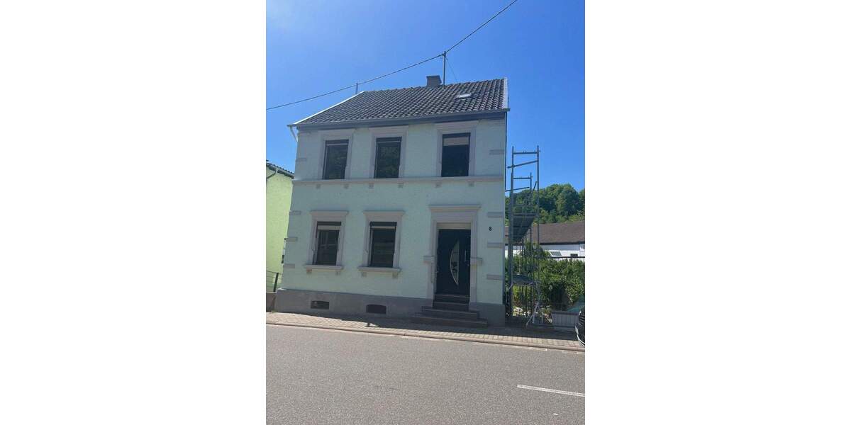 Freistehendes kernsarniertes 1-2 Familienhaus in St. Wendel-OT zu verkaufen 6 zimmer