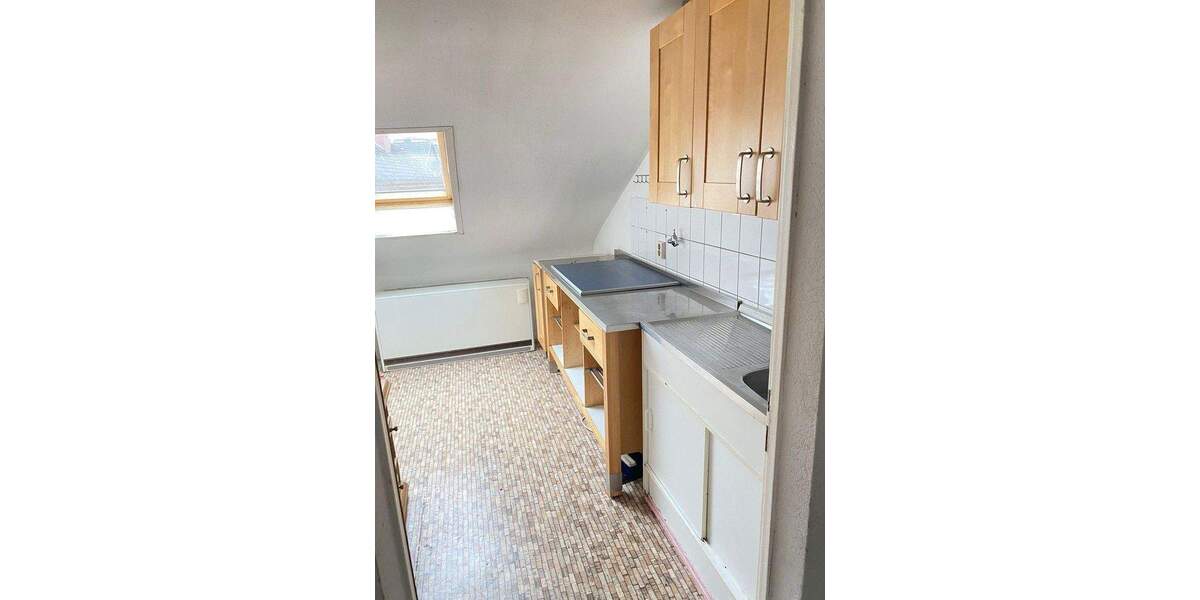 Charmante Dachgeschosswohnung mit Loggia in ruhiger Lage - Im Schacht 6-8, Saarbrücken 2 zimmer