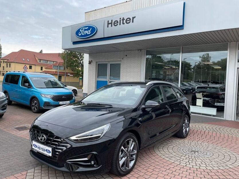 i30