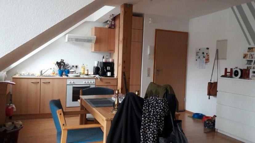 Dachgeschosswohnung mit Balkon in Waldhölzbach 1 zimmer
