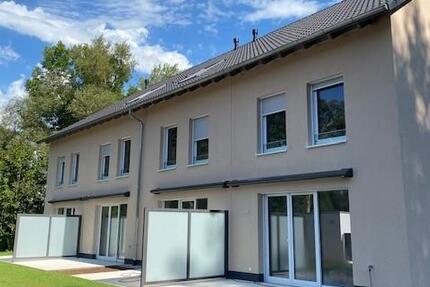 Reihenendhaus in Niedereschach inkl. Garten ab 01. März 2026 zur Miete. 5 zimmer