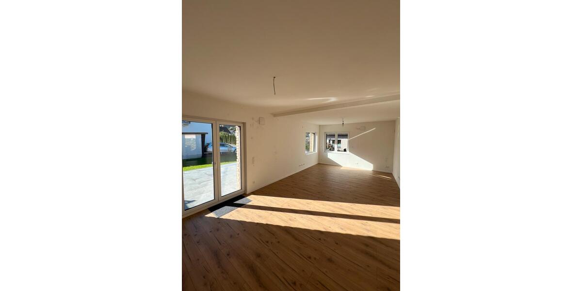 Doppelhaushälfte Lübbecke - 4.5 Zimmer, 108 m&sup2;, 1.100&euro; | Angebot:25396672