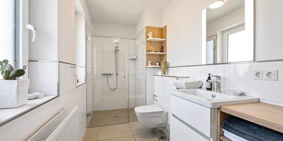 Scharbeutz: Ebenerdiges Wohnen mit Zukunft - Hochwertiger Bungalow mit Ausbaureserve Walmdach! 3 zimmer