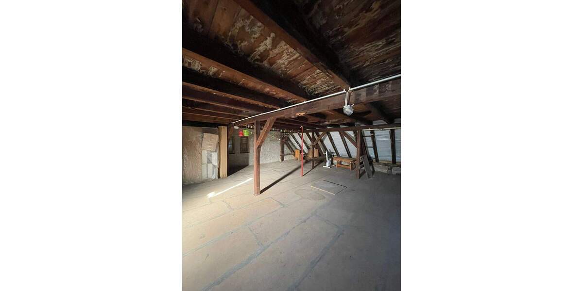 Etagenwohnung Leipzig Schönefeld-Abtnaundorf - 5 Zimmer, 138 m&sup2;, 159.000&euro; | Angebot:26017211