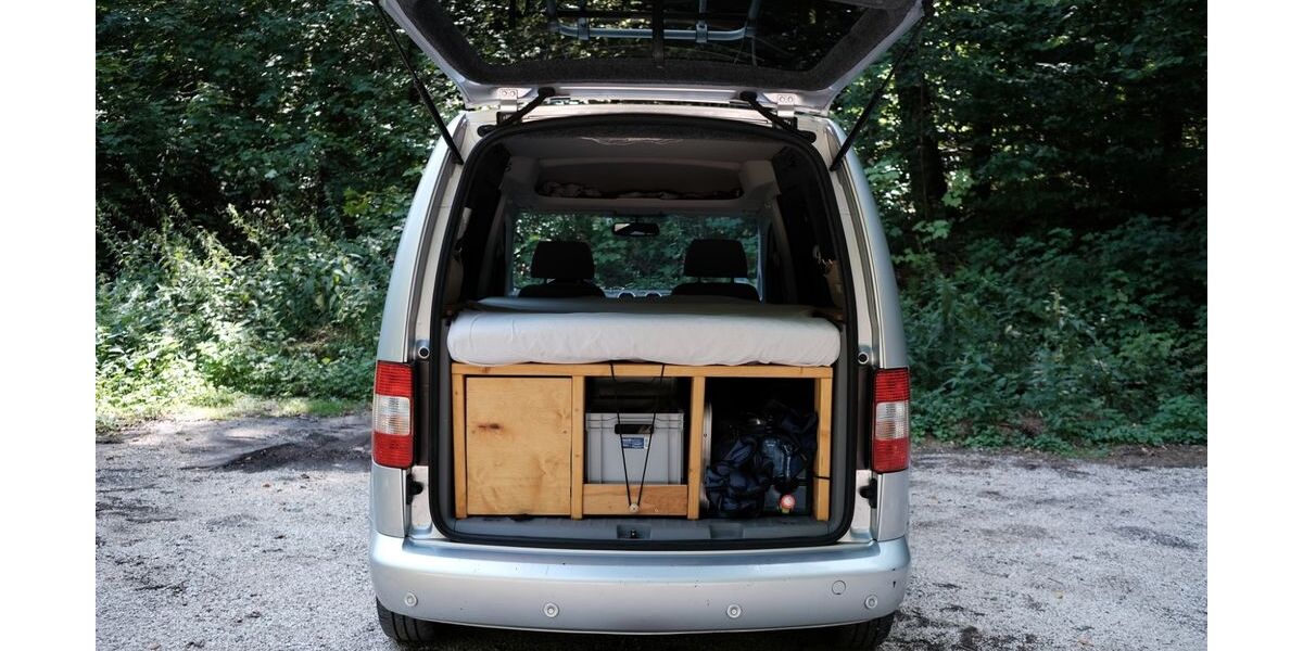 VW Caddy 168.000 km 11.000 &euro; München 81241