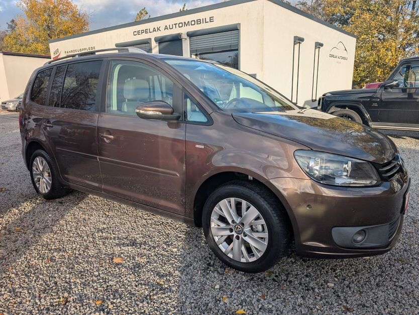 VW Touran 149.000 km 9.990 € Wismar 23970