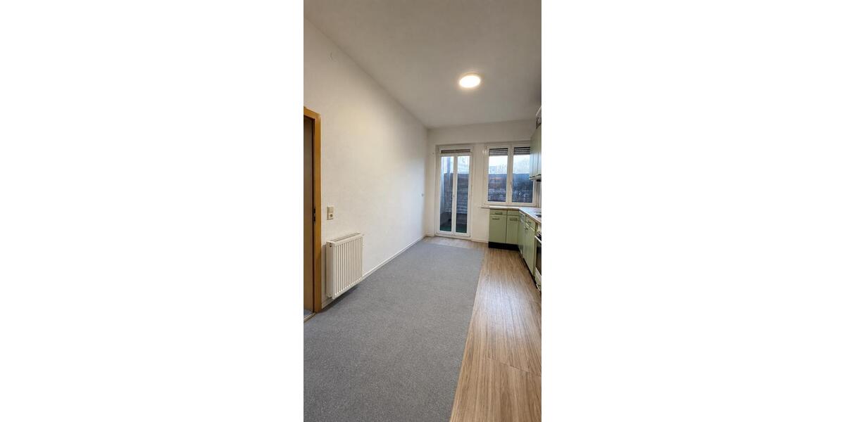 Etagenwohnung Ludwigshafen am Rhein - 5 Zimmer, 122 m&sup2;, 300.000&euro; | Angebot:27413679