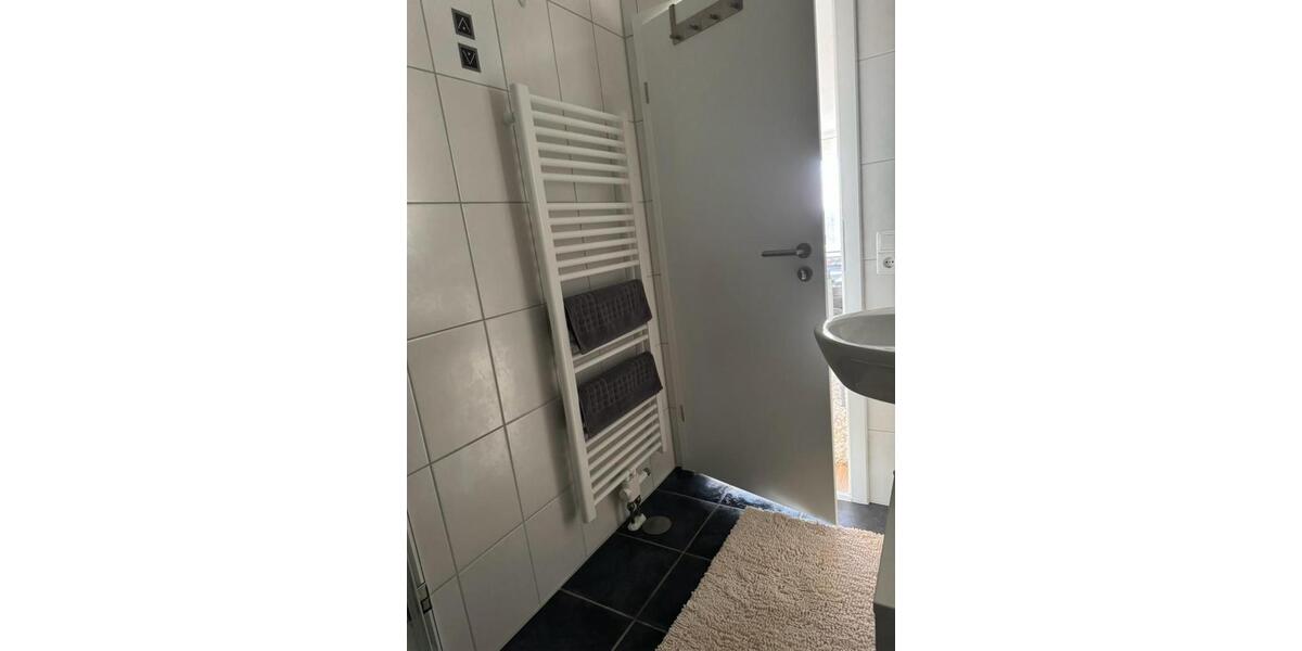 Möblierte Einliegerwohnung mit Terrasse und Küche in Aulendorf 1 zimmer