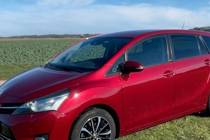 Toyota Verso 87.300 km 13.900 &euro; Augsburg 86163