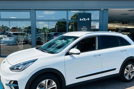 Kia Niro 82.500 km 22.970 € Wesel 46485