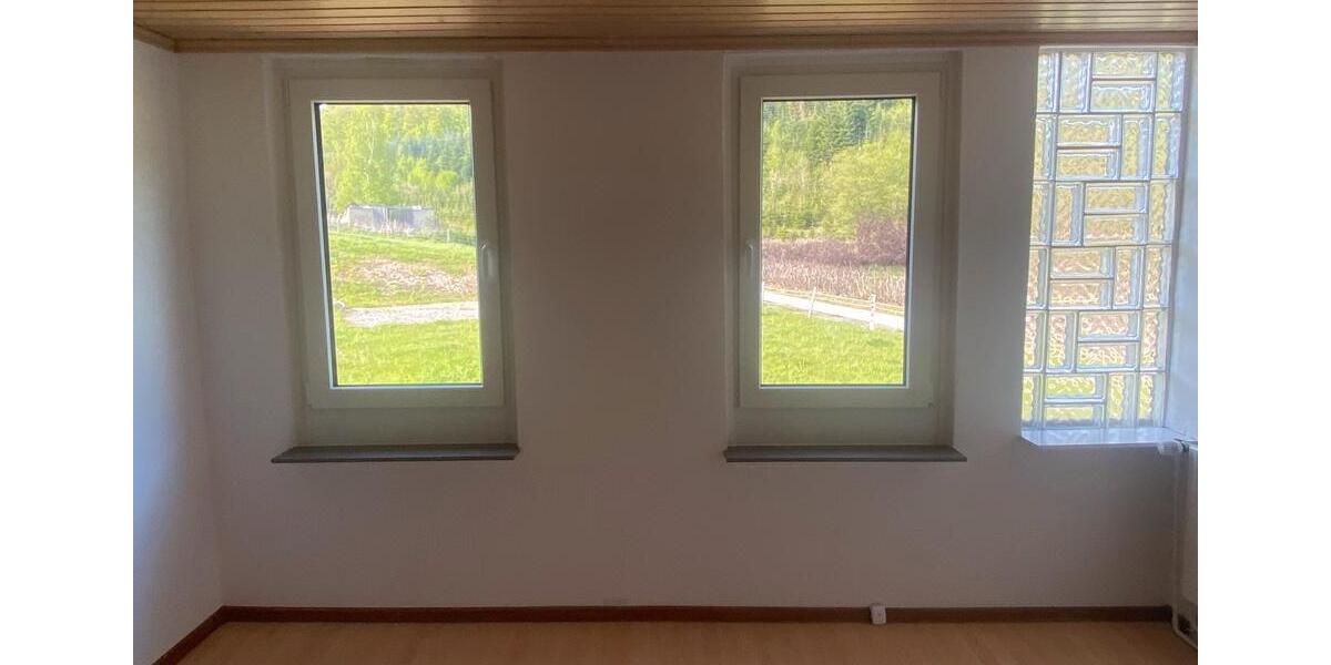 Dachgeschoßwohnung Delligsen - 4 Zimmer, 89 m&sup2;, 923&euro; | Angebot:26198056