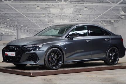 Audi RS3 4.000 km 75.880 &euro; Michelstadt 64720