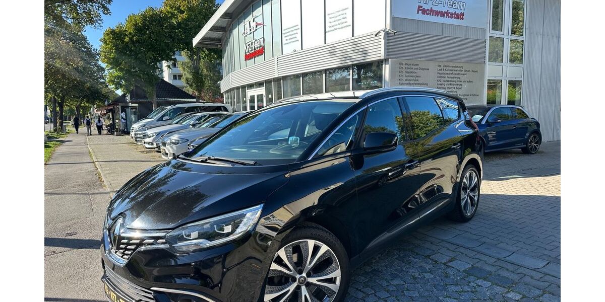 Renault Scenic 59.086 km 14.400 € München - Trudering 81827