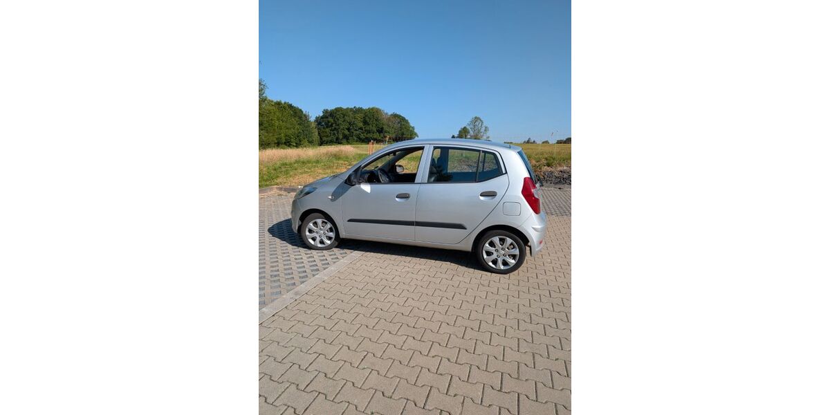 Hyundai i10 113.000 km 2.300 &euro; Troisdorf 53842