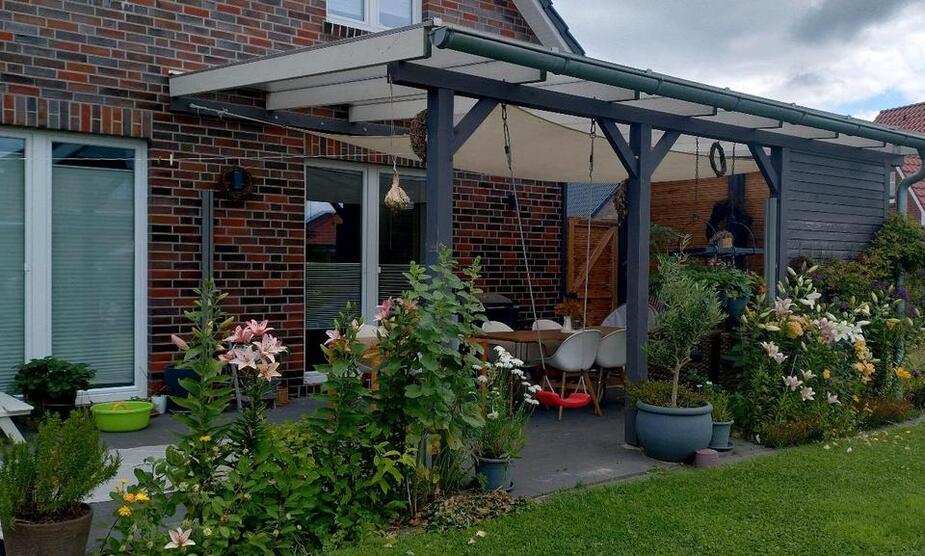 neuwertiges Einfamilienhaus mit Garten zu vermieten
