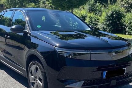 Opel Grandland (X) 10.800 km 28.400 &euro; Hamburg 22417