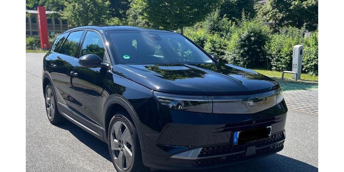 Opel Grandland (X) 10.800 km 28.400 &euro; Hamburg 22417