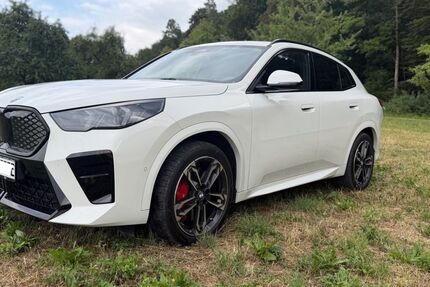 BMW iX2 6.000 km 46.800 &euro; Ehingen 89584
