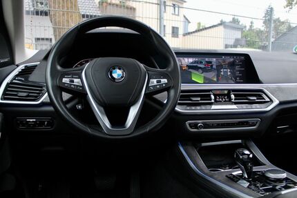 BMW X5 150.000 km 41.900 € Köln 51107