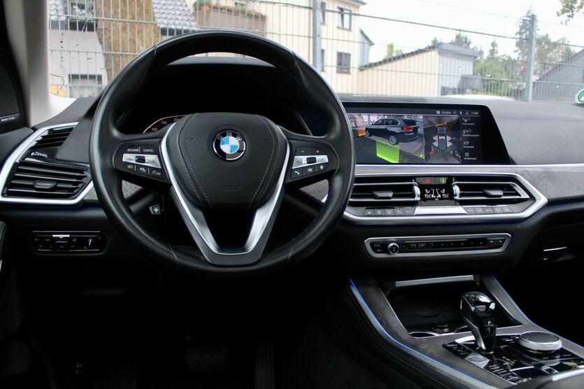 BMW X5 150.000 km 41.900 € Köln 51107