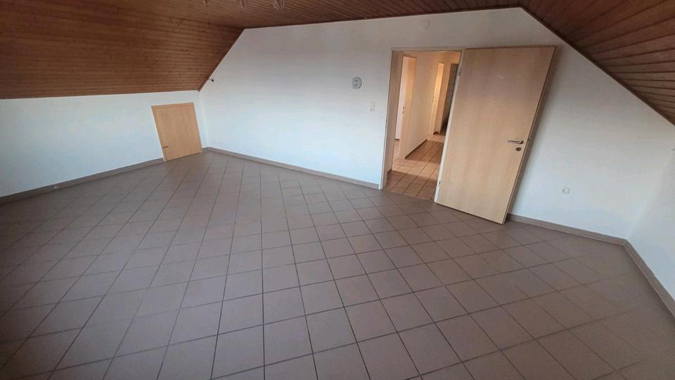 Dachgeschoßwohnung Königsmoos - 2 Zimmer, 68 m&sup2;, 600&euro; | Angebot:26409764