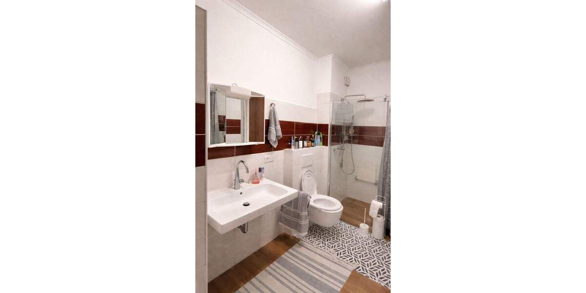 Etagenwohnung Ansbach - 3 Zimmer, 87 m&sup2;, 240.000&euro; | Angebot:25679039