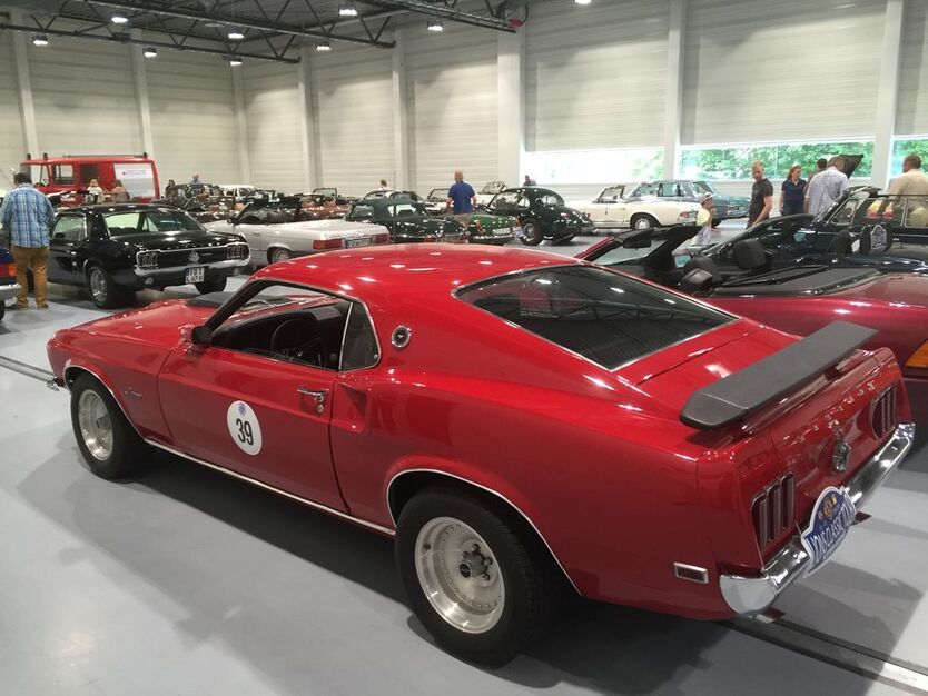 Ford Mustang 27.800 km 39.999 € Hofbieber 36145