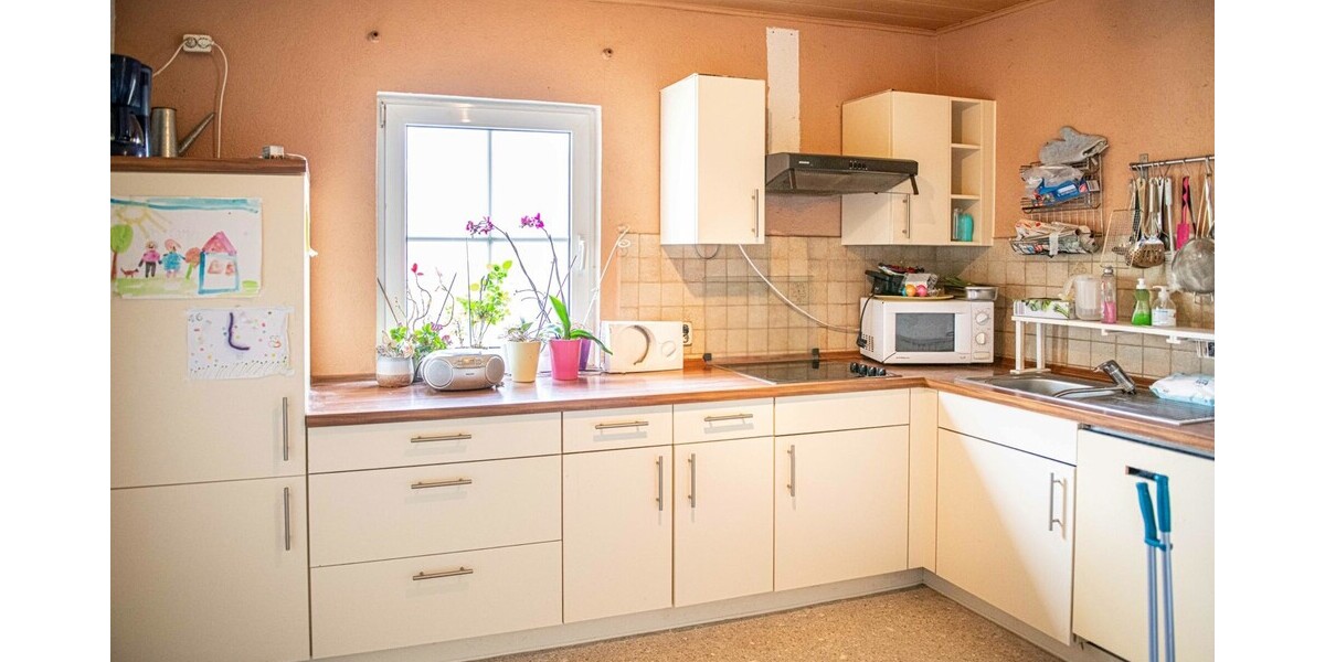 Einfamilienhaus mit großem Grundstück in ruhiger Lage - Einfamilienhaus Tiefenbach | Angebot:24788003