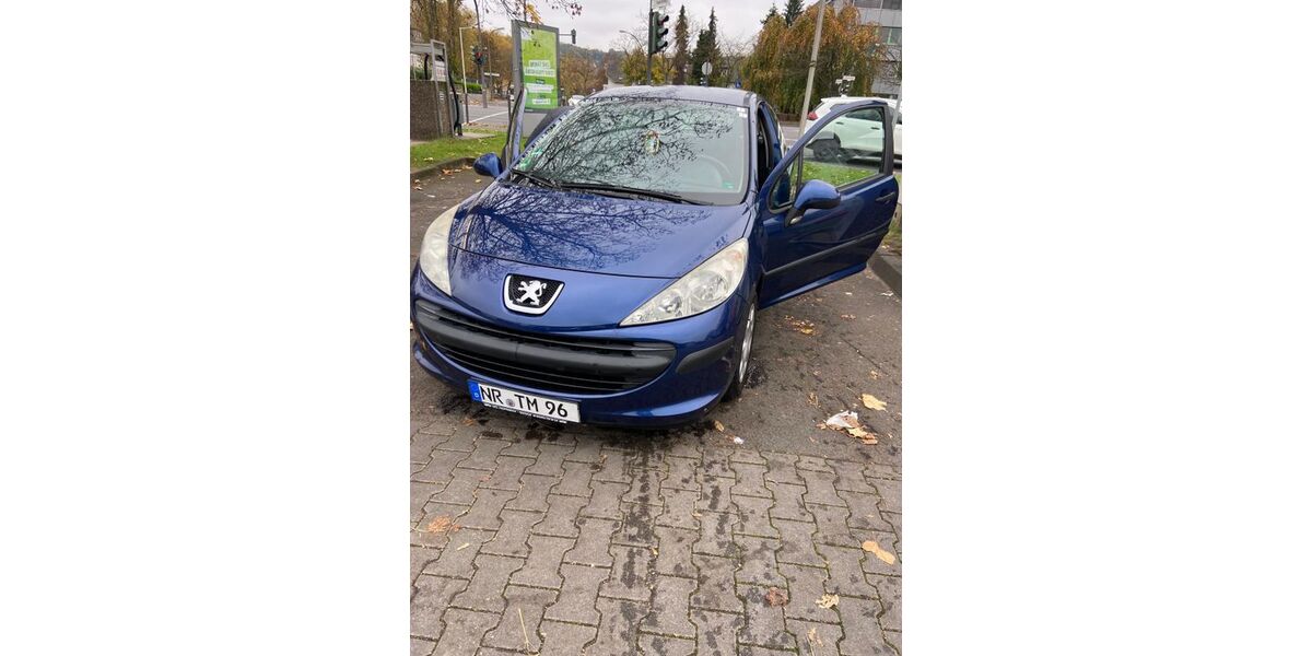 Peugeot 207 118.000 km 2.300 &euro; Königswinter 53639