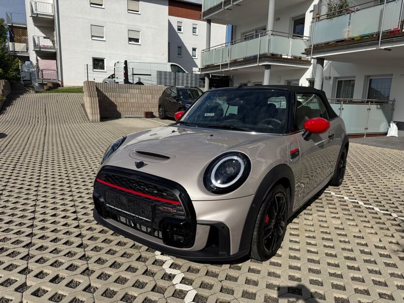 Mini John Cooper Works Cabrio 15.999 km 35.999 € Schiffweiler 66578