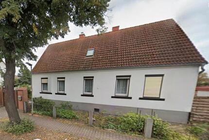 Haus Burg - 6 Zimmer, 145 m&sup2;, 145.000&euro; | Angebot:26037581