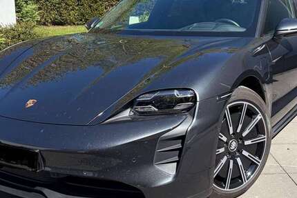 Porsche Taycan 8.900 km 69.500 &euro; Grünwalder Forst 82031