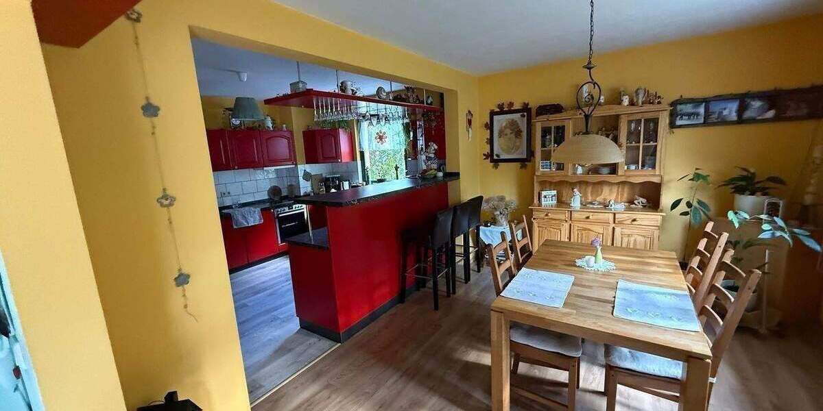 Einfamilienhaus Weißenfels Wengelsdorf - 8 Zimmer, 250 m&sup2;, 435.000&euro; | Angebot:25818951