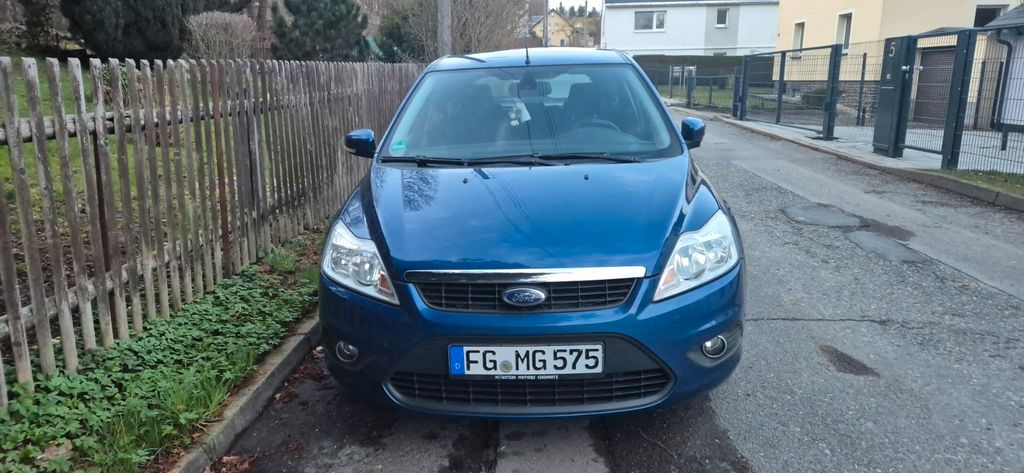 Ford Focus 216.000 km 1.500 &euro; Augustusburg 09573