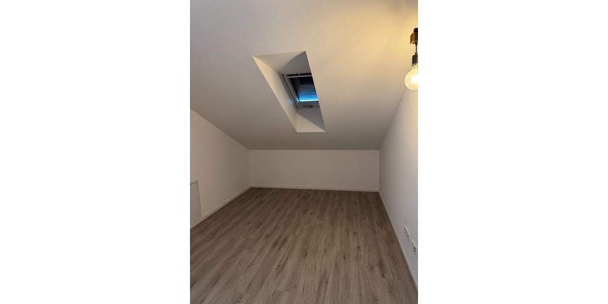 Etagenwohnung Mainz Mombach - 4 Zimmer, 135 m&sup2;, 660.000&euro; | Angebot:24027215