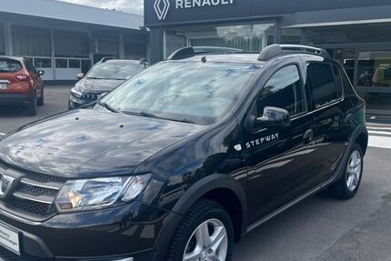 Dacia Sandero 104.800 km 6.990 &euro; Lemgo 32657