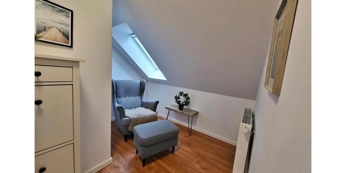 Dachgeschoßwohnung Uplengen - 2 Zimmer, 66 m&sup2;, 580&euro; | Angebot:25238564