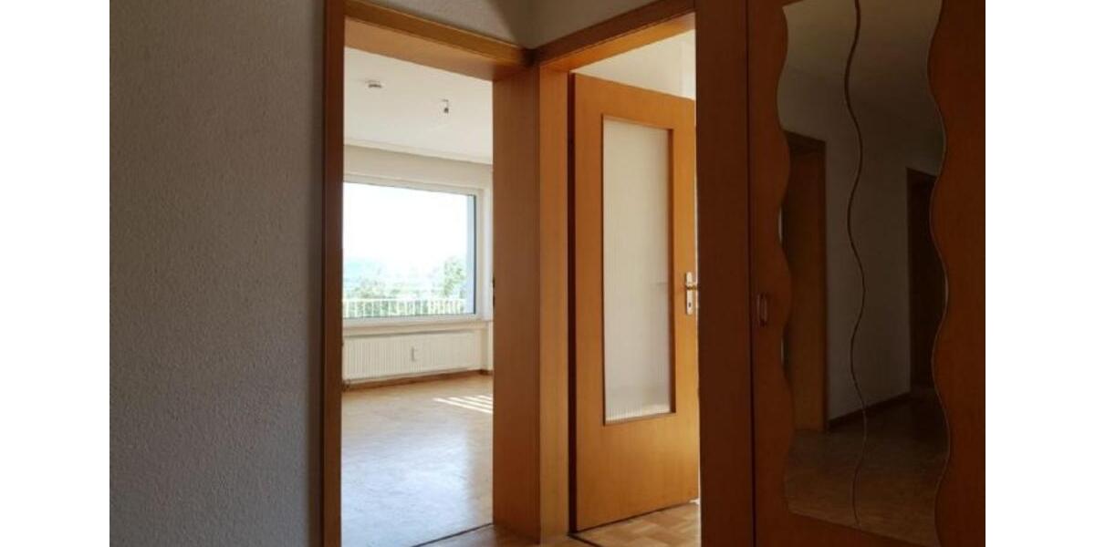 Etagenwohnung Trier Kürenz - 4 Zimmer, 91 m&sup2;, 1.100&euro; | Angebot:25516763