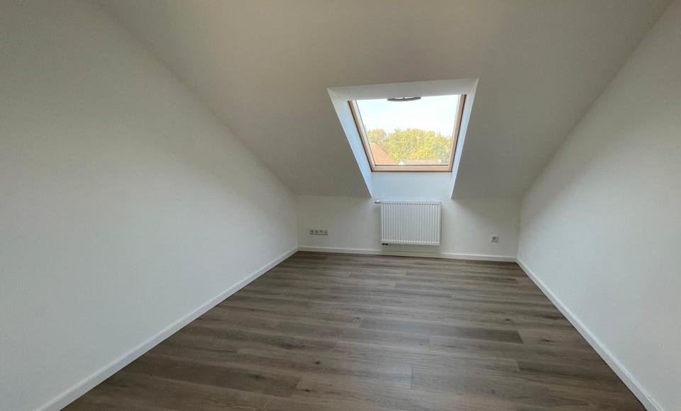 Dachgeschoßwohnung Goldbach - 4.5 Zimmer, 126 m&sup2;, 1.500&euro; | Angebot:26648221