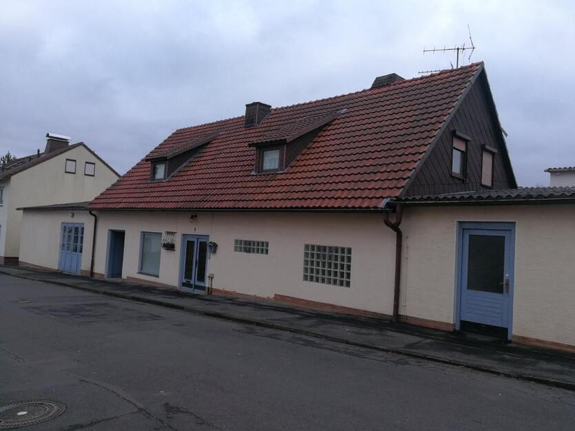 Laden und Lagerflächen auch als Werkstatt nutzbar zimmer