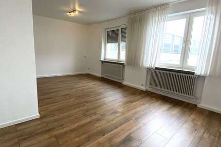 Wohnung zum Mieten in Kaiserslautern 950 € 157 m² 7 zimmer