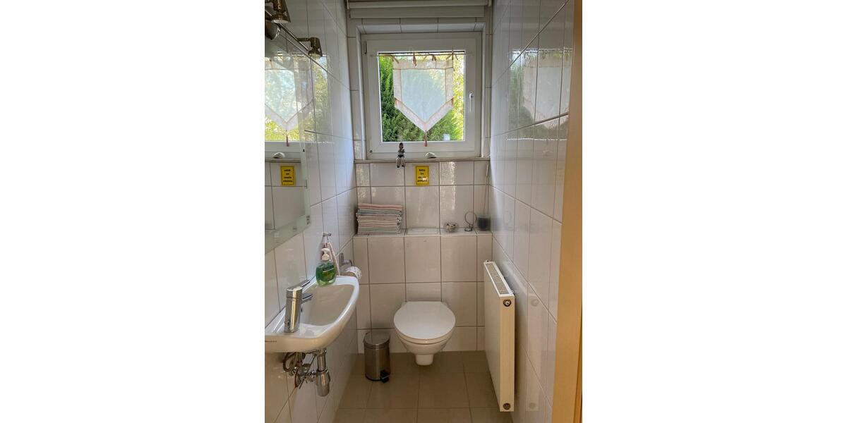 Einfamilienhaus Lohfelden - 3 Zimmer, 100 m&sup2;, 2.200&euro; | Angebot:25753736