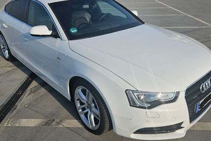 Audi A5 141.000 km 15.500 &euro; Bremen 28357