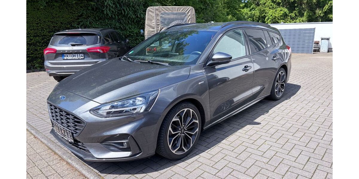 Ford Focus 64.999 km 18.590 &euro; Krefeld 47839